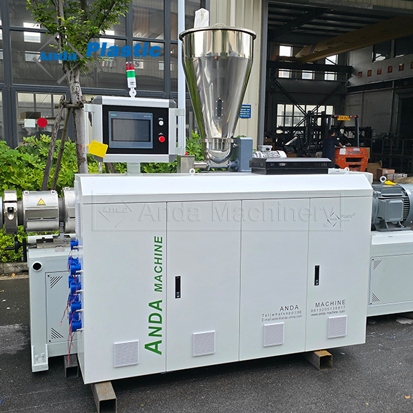 Anda línea de producción del panel de sofito