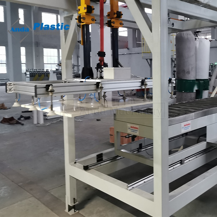 Máquina para fabricar líneas de producción de tableros de espuma WPC/PVC