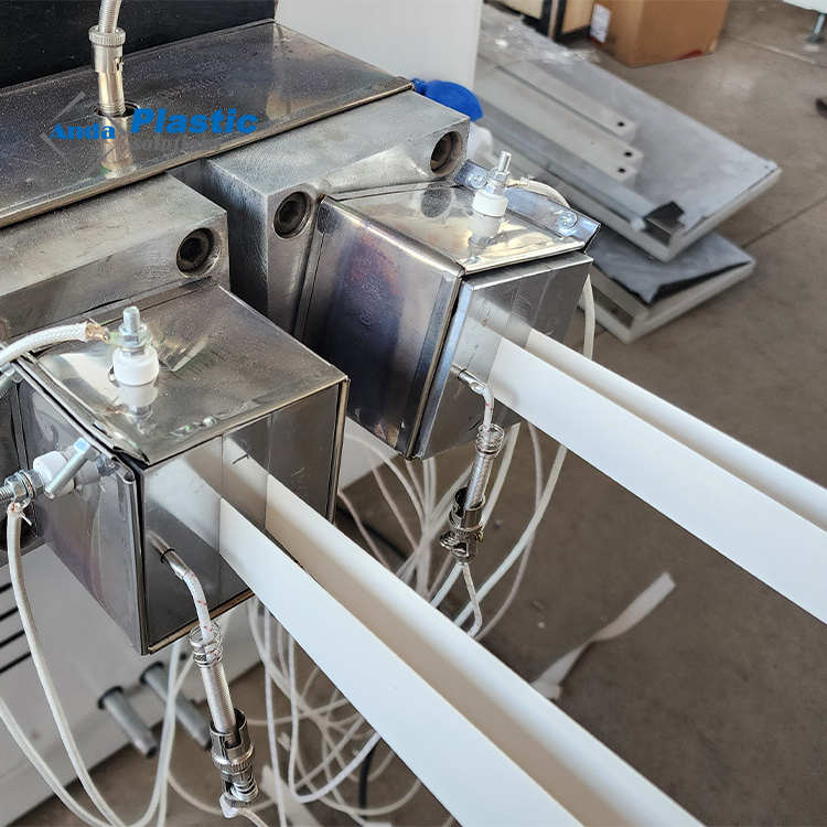 Descripción general de la máquina para fabricar cintas de banda de borde de PVC