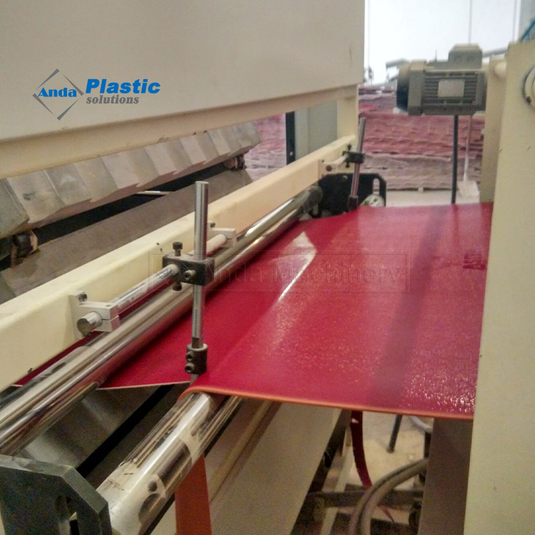 Línea de producción de tejas de PVC compuesto ASA