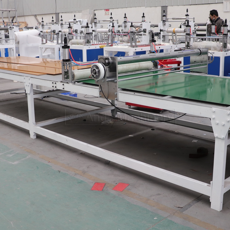 Línea de impresión de tableros de puertas de PVC y recubrimiento UV