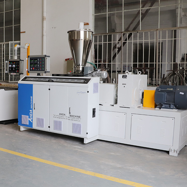 Línea de producción de paneles de techo UPVC